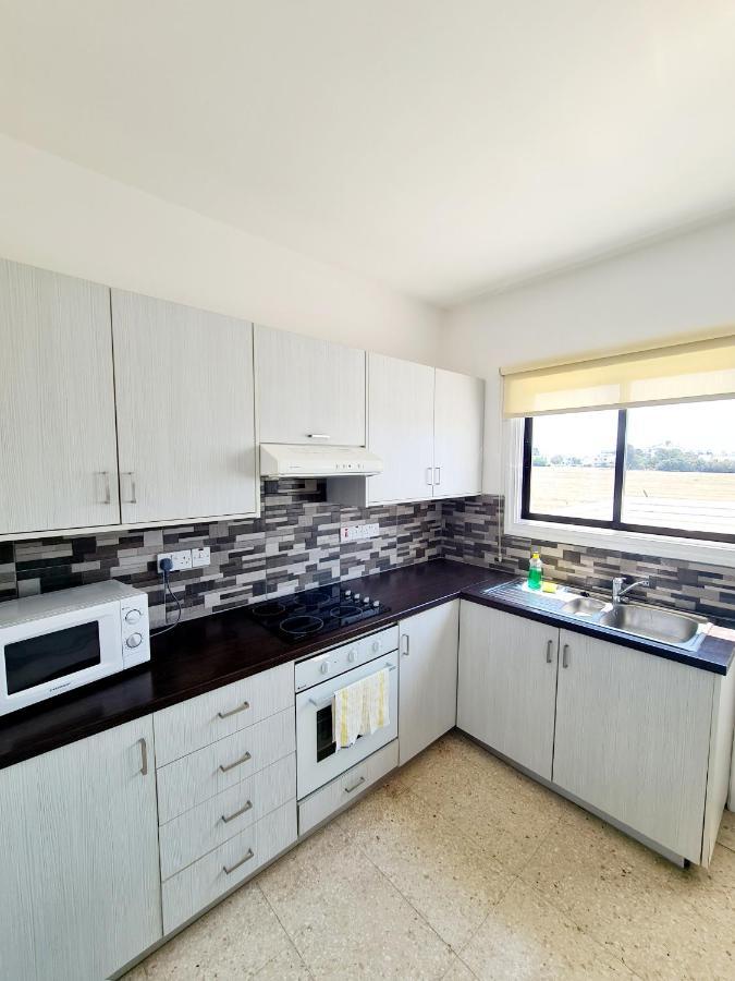 2 Bedroom Townhouse, Close To Paphos Harbour, Use Of Onsite Facilities Extérieur photo
